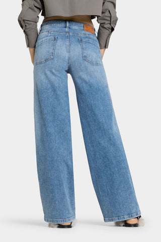 Calça jeans trocada