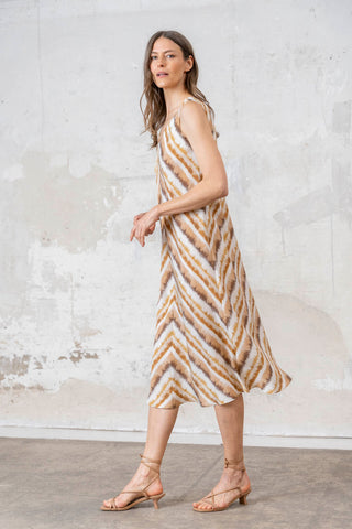 VESTIDO TIRANTE ESPIGA BEIGE Y BLANCO