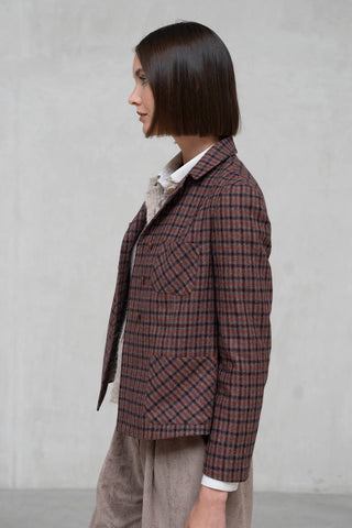 CHAQUETA VERONA SOLAPA PEQUEÑA CUADROS BURDEOS