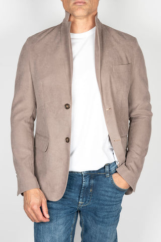 Look smart casual de hombre con americana