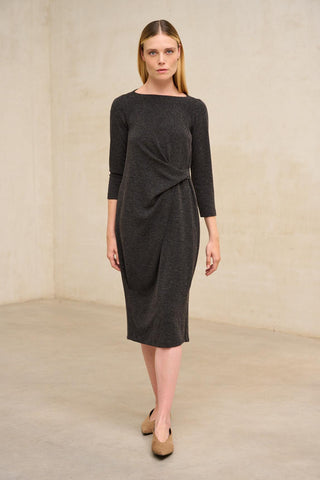 Vestido Belurena cinzento escuro