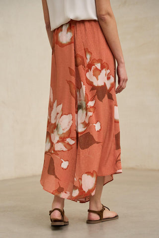 Saia Ailén com estampado coral